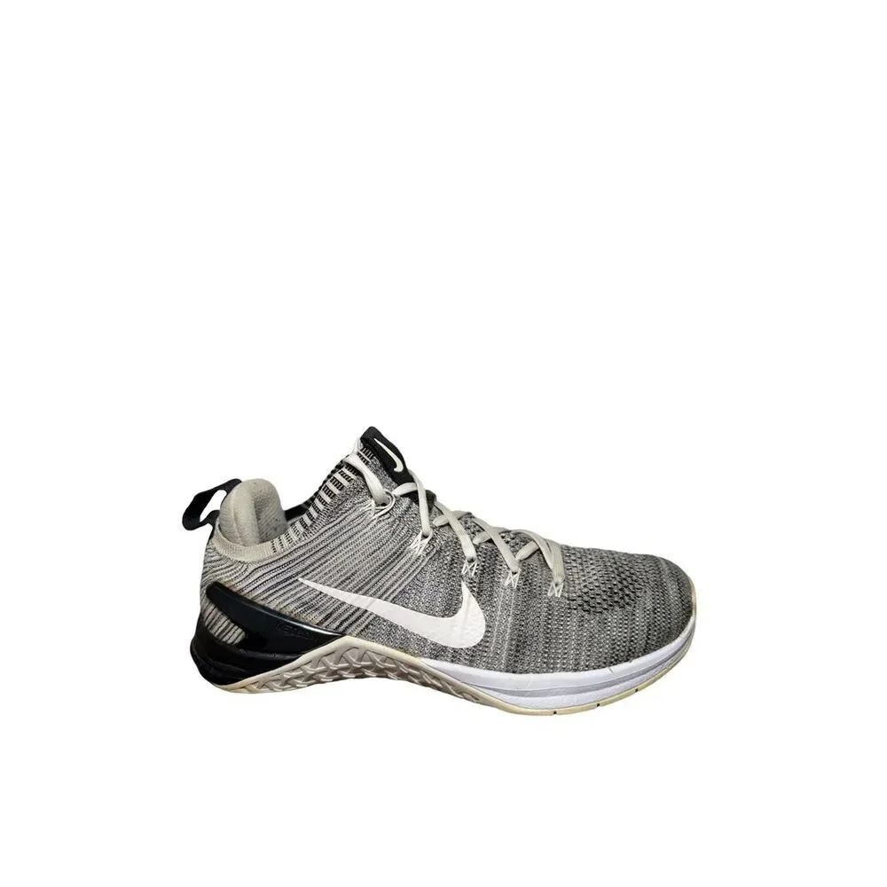 Nike Women’s Metcon Grey Flyknit Training Shoe size 8.5